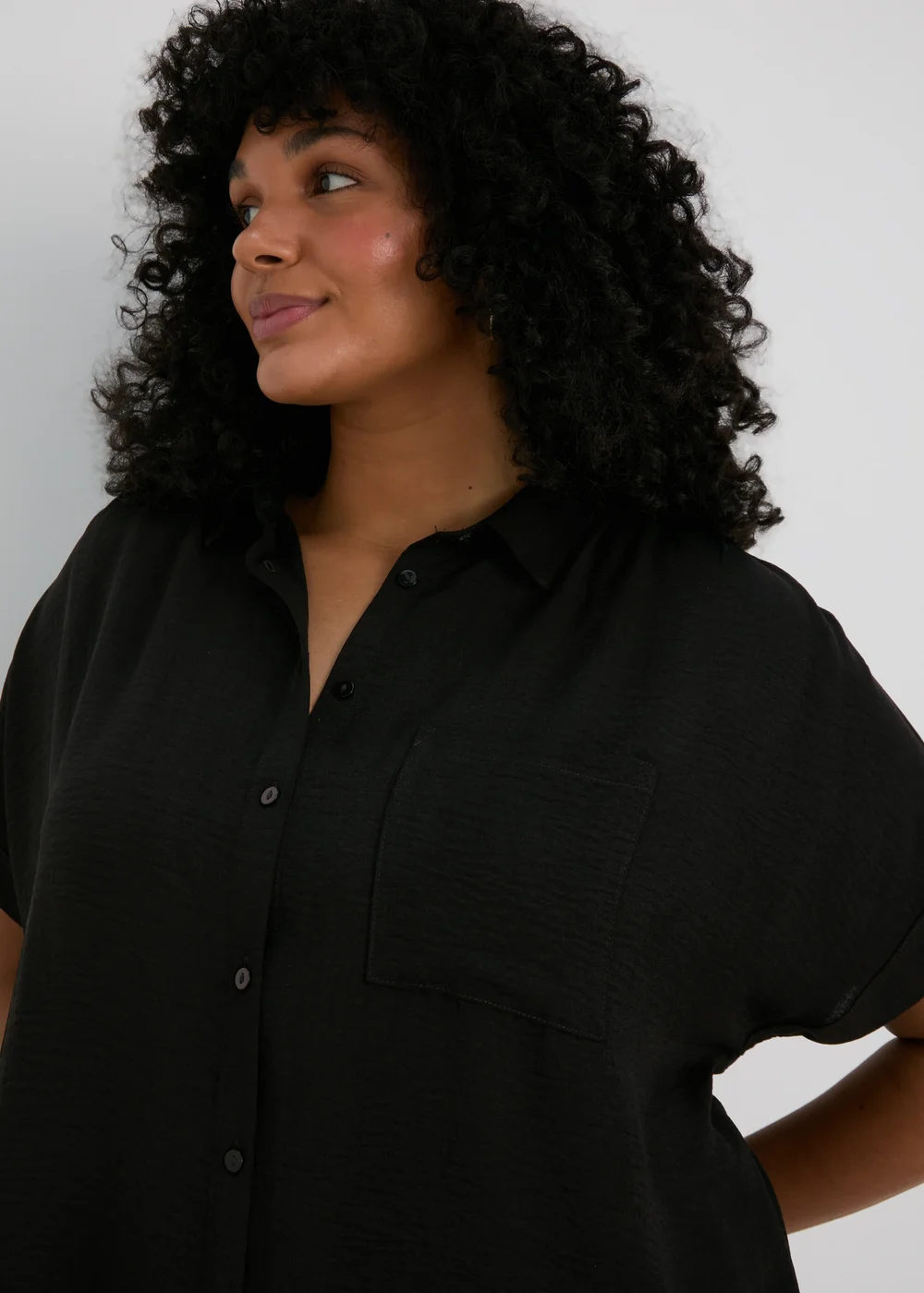 Black Airflow Shirt - Size 8 Image 3