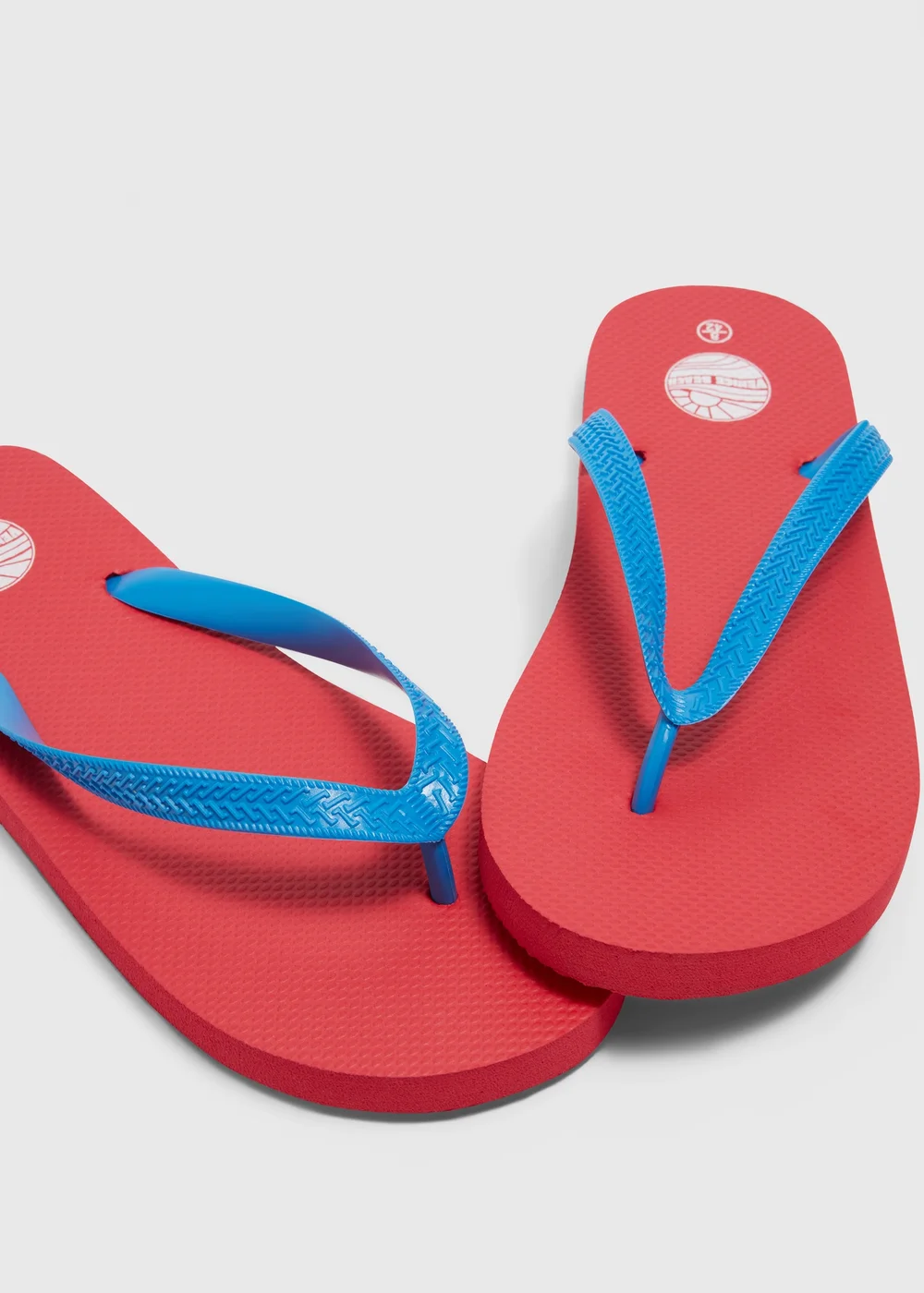 Red Flip FLops - Size 6 Image 2