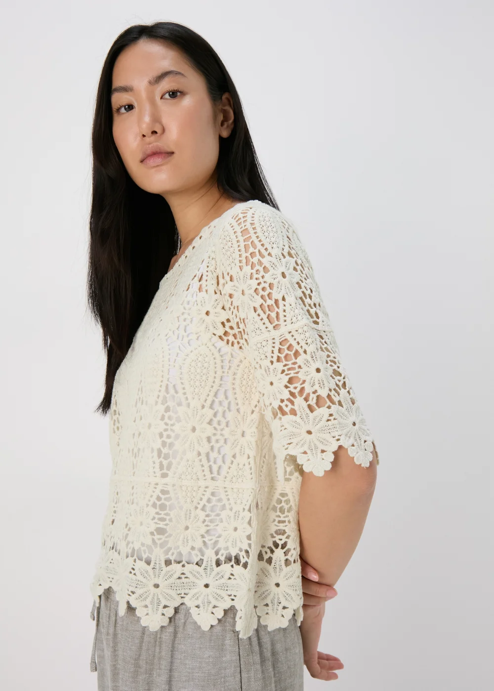 Cream Lace Crochet T Shirt - 8 Image 3