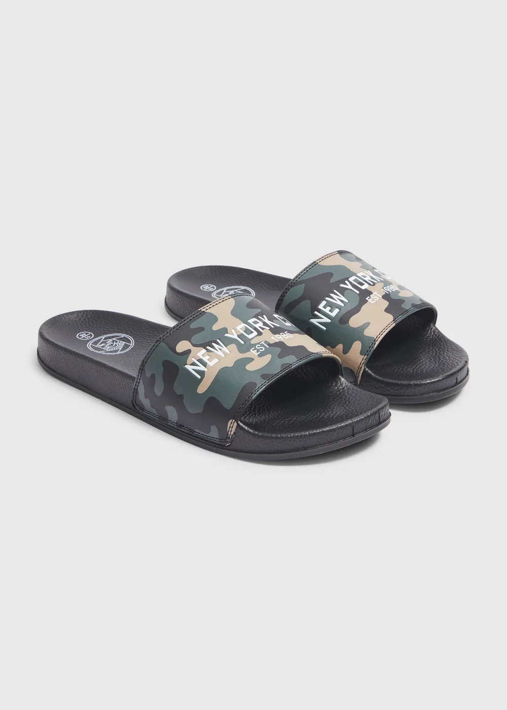 Grey Camo New York Sliders - Size 6 Image 1