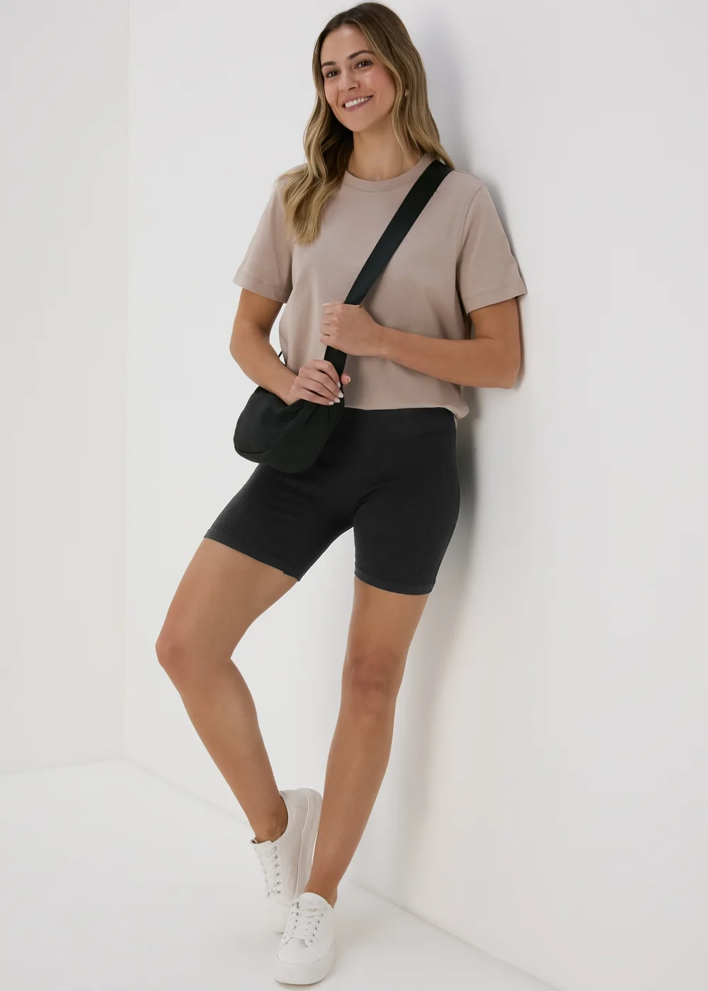 Black Seamless Cycling Shorts - S Image 1