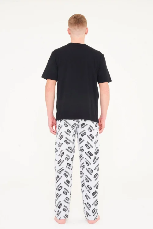 Brand Threads Mandolorian Pyjama Set - Small Image 2