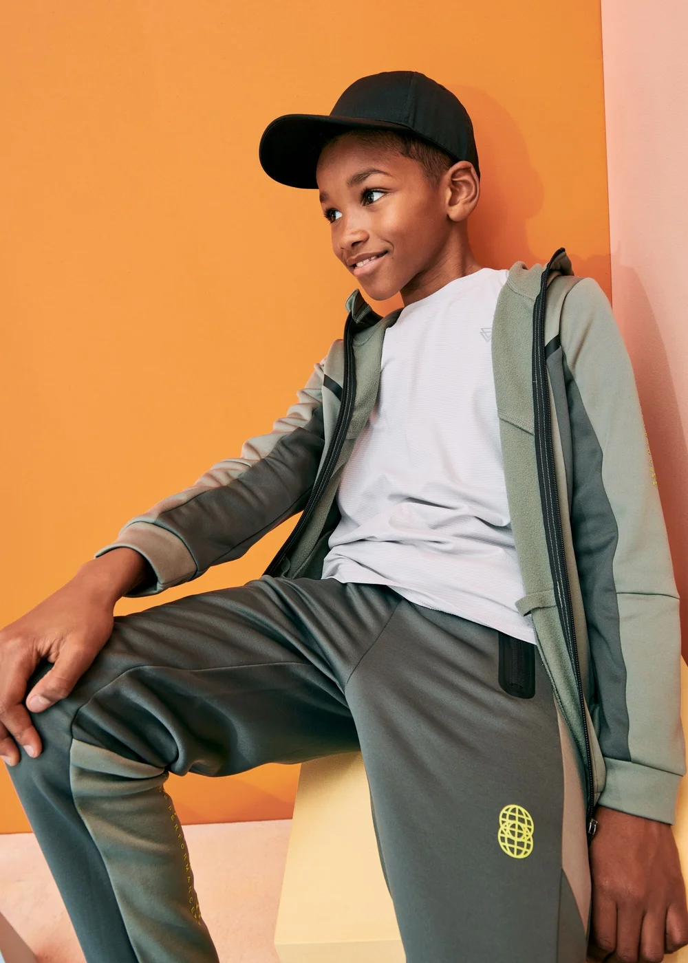 Boys Khaki Tonal Zip Up Hoodie (7-13yrs) - 7 Yrs Image 3