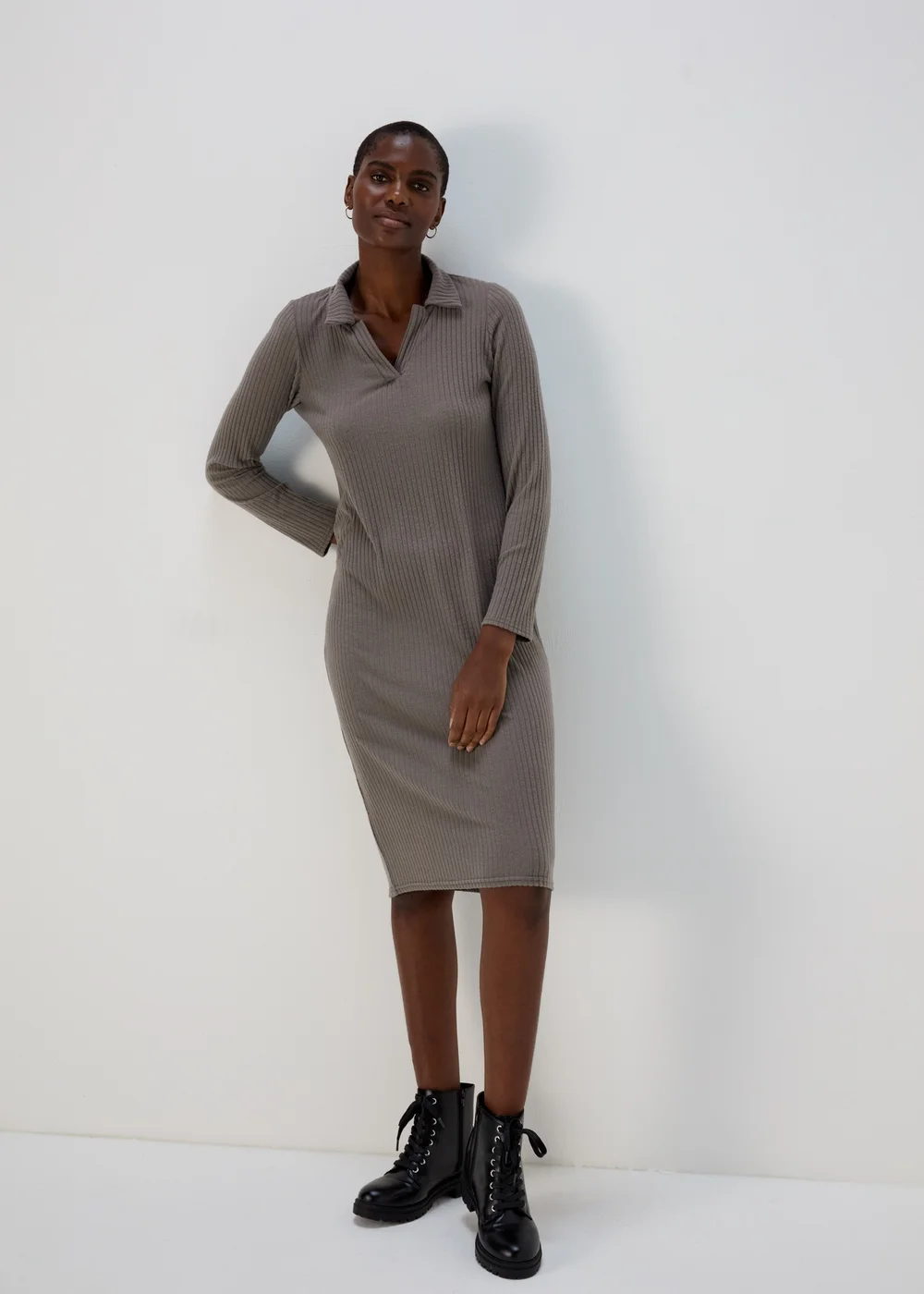 Grey Knitted Collared Midi Dress - 8 Image 1