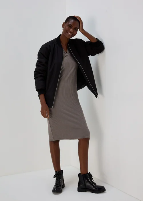 Grey Knitted Collared Midi Dress - 8 Image 4