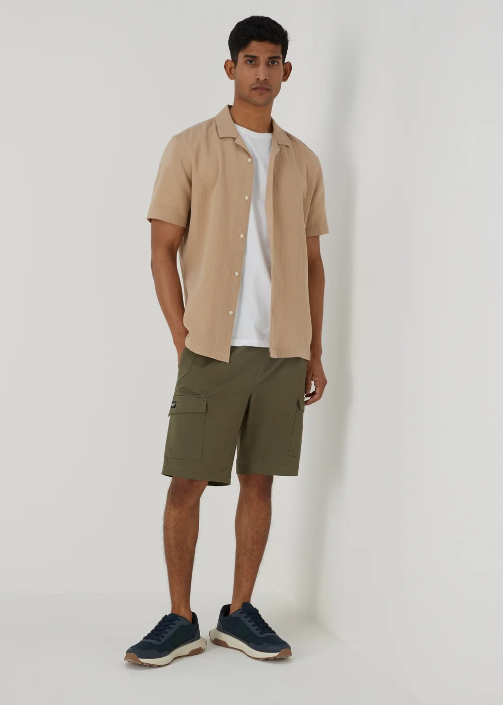 Khaki Technical Drawcord Cargo Shorts - S Image 4