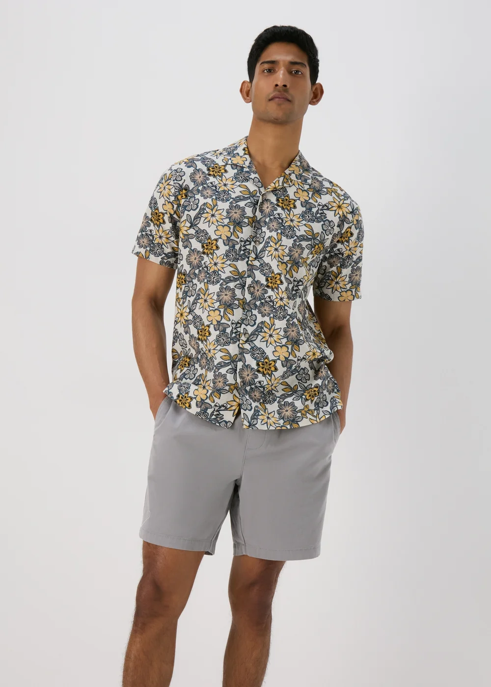 Light Grey Drawcord Chino Shorts - S Image 4
