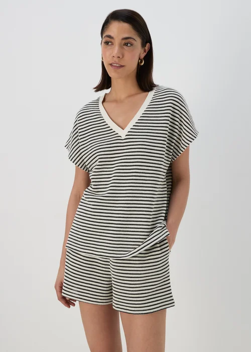 Black & White V Neck Top - 8 Image 1