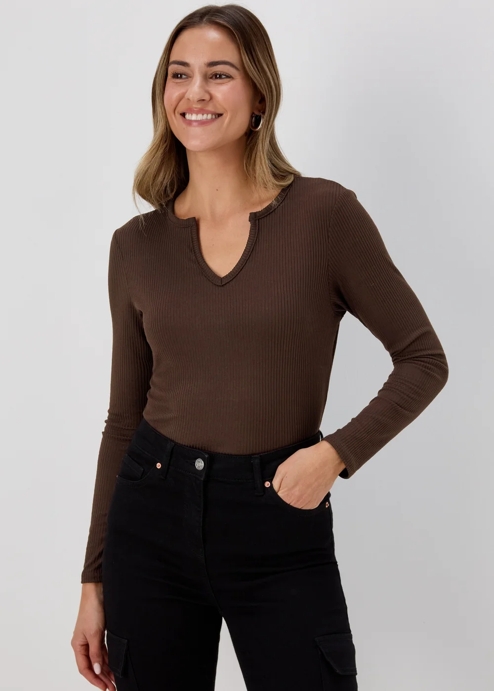 Brown Notch Neck Rib Top - Size 8 Image 1