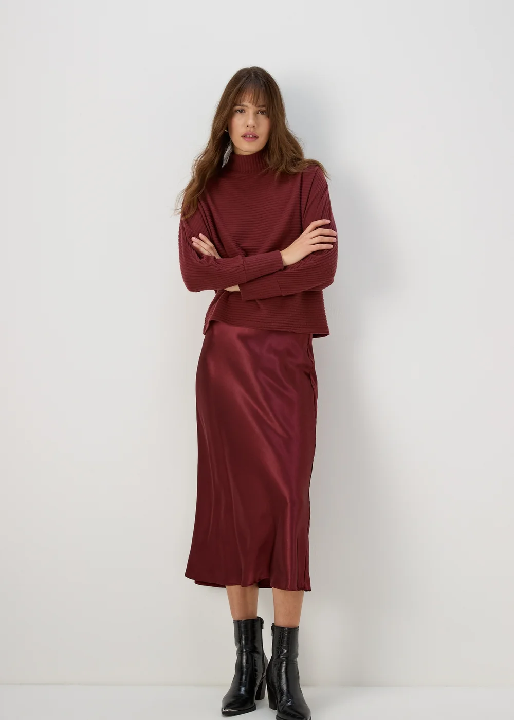 Burgundy Satin Midi Skirt - 8 Image 1