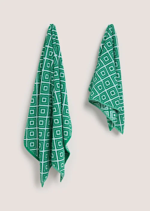 Green Geo Design Jacquard Towel - Bath Towel Image 1