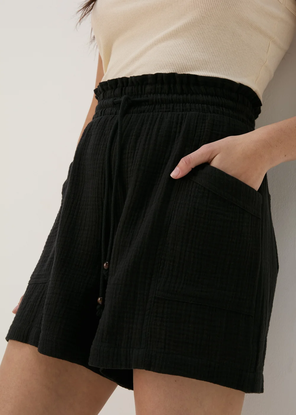 Black Double Cloth Shorts - 8 Image 3