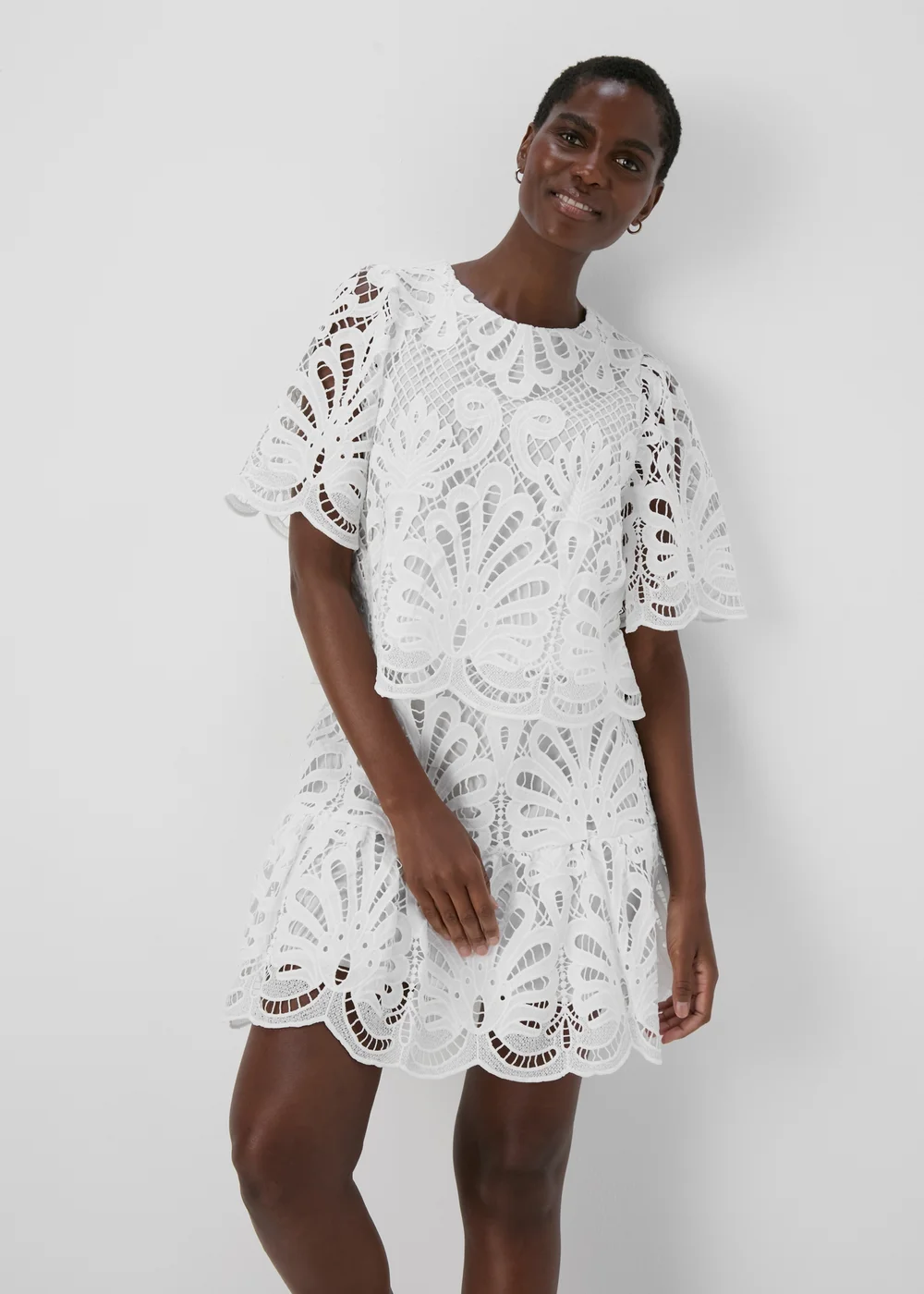 Et Vous White Lace Peplum Skirt - Size 8 Image 1