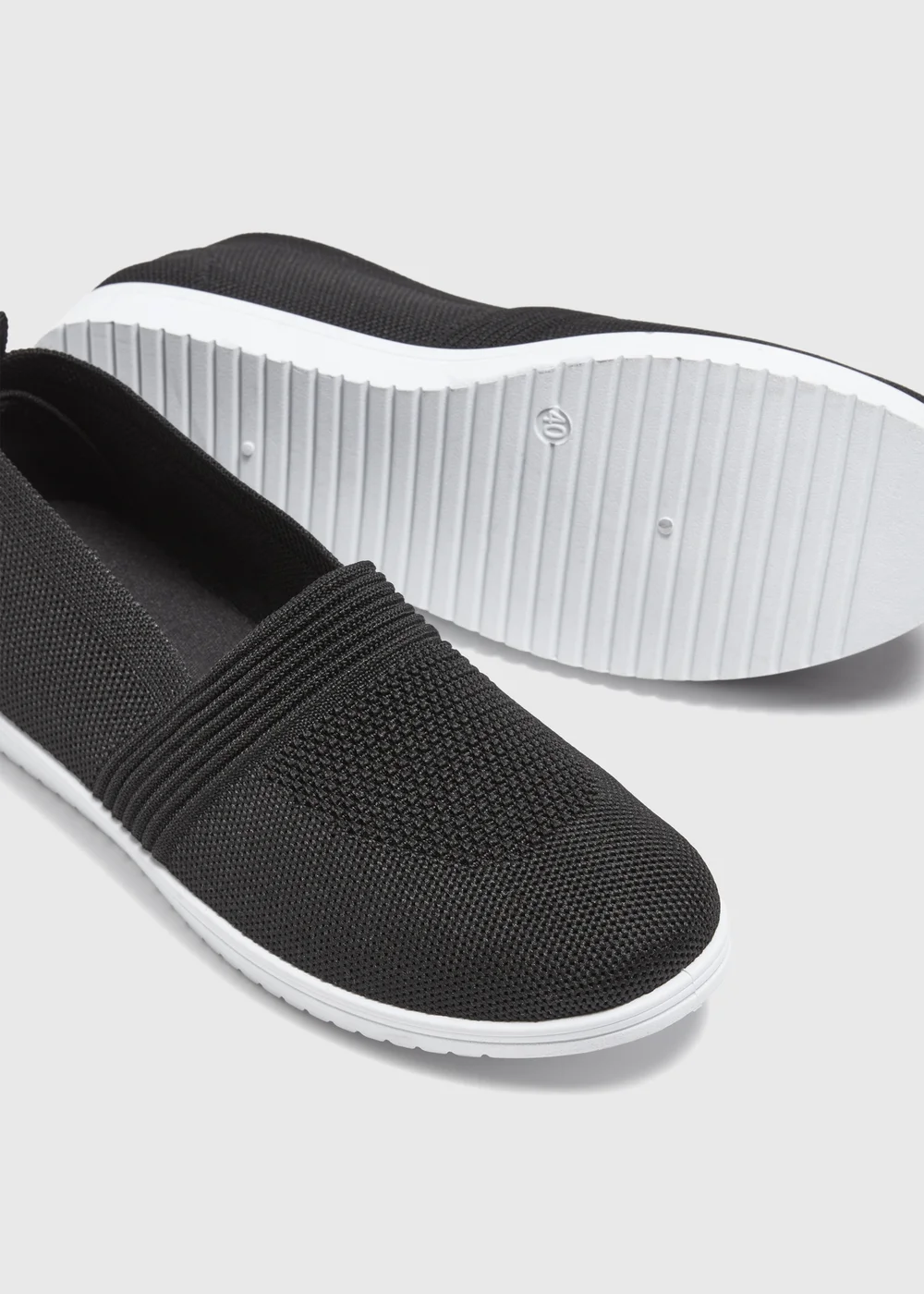 Black Knit Pump - Size 3 Image 2