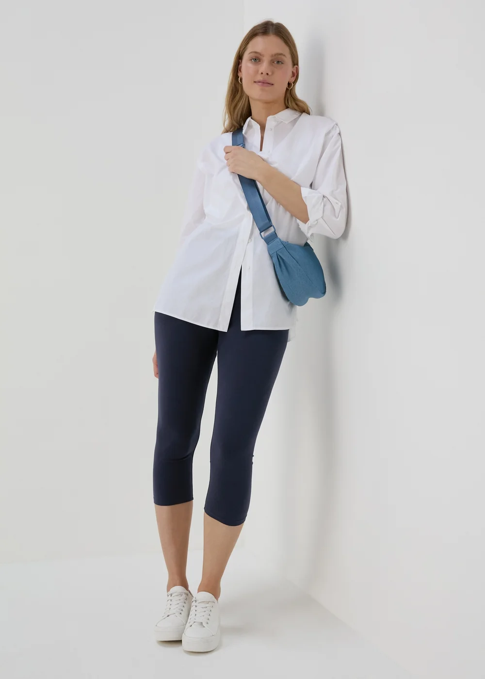 Blue Cropped Leggings - 8 Image 4