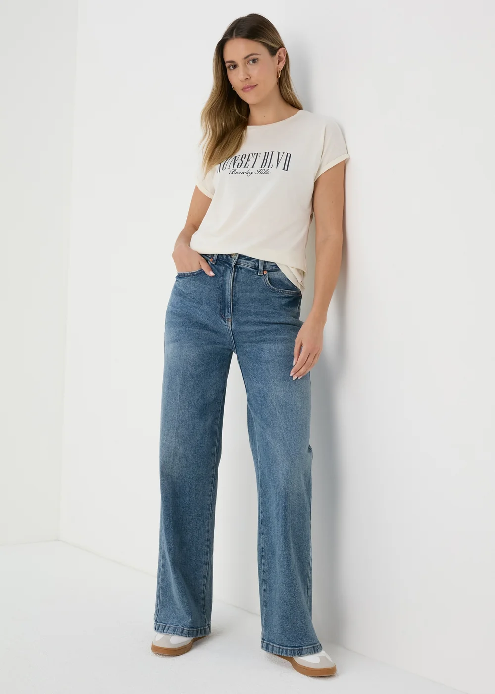 Mid Wash Wide Leg Jeans - 8/L29 Image 4