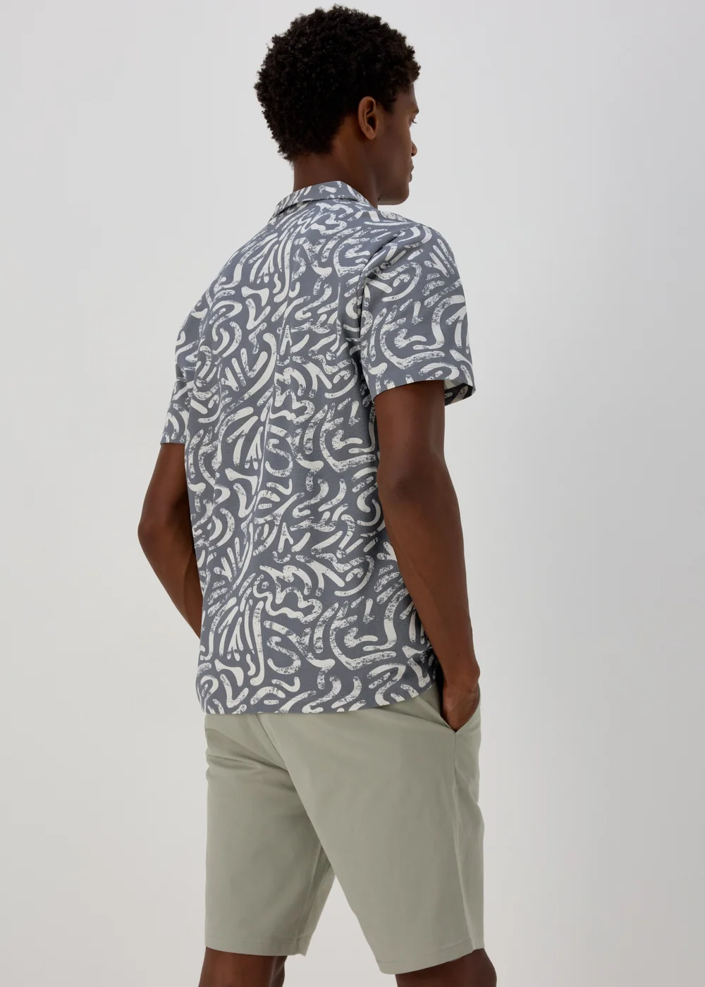 Blue & White Short-Sleeved Swirl Print Shirt - S Image 2