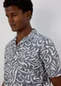 Blue & White Short-Sleeved Swirl Print Shirt - S Image 3