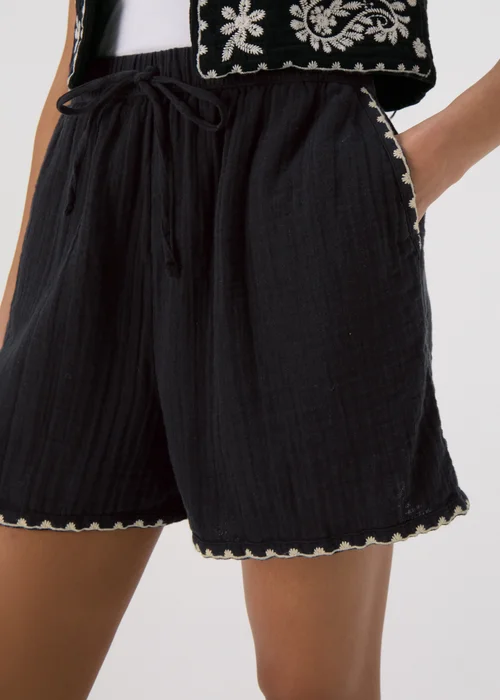 Black Co Ord Linen Shorts - 8 Image 3