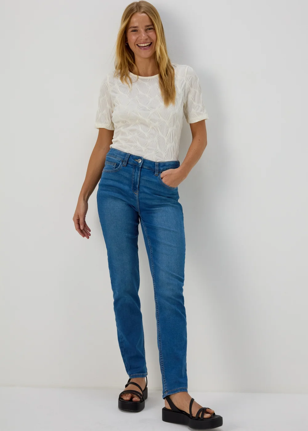 Cream Textured Short Sleeve Top - Size 8 Image 4