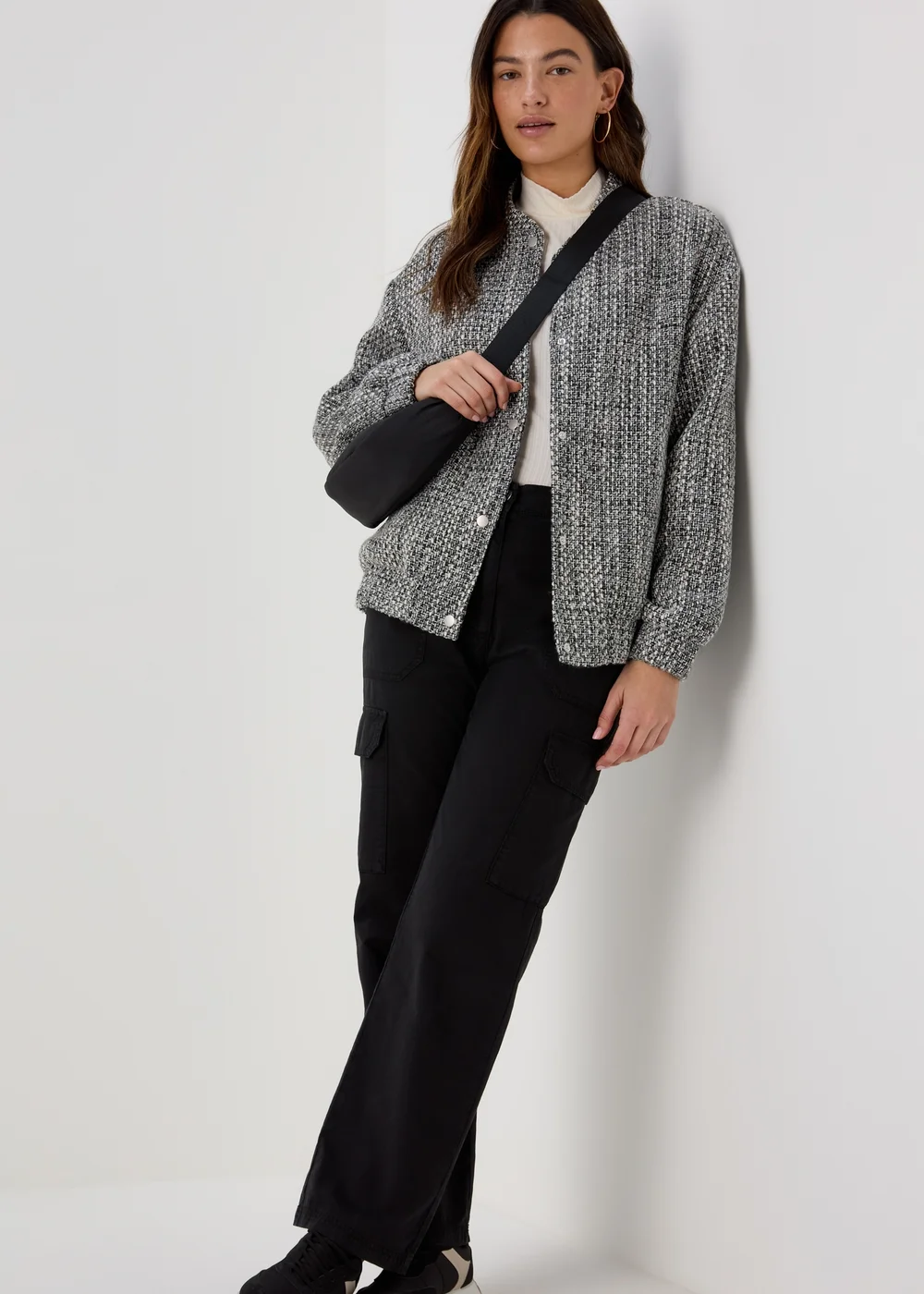 Black & White Print Luxe Bomber Jacket - 8 Image 4