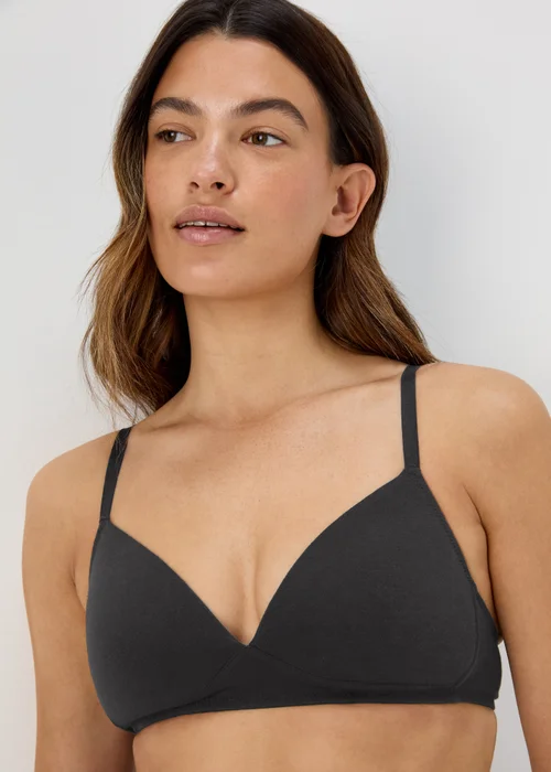 2 Pack Black And White Padded Bras - 32C Image 4