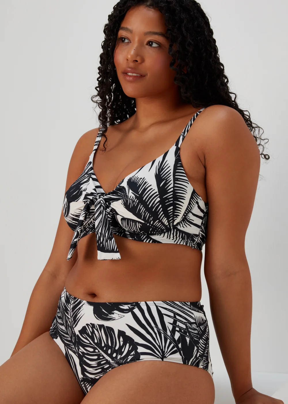 Black Print Bikini Top - 32DD Image 3