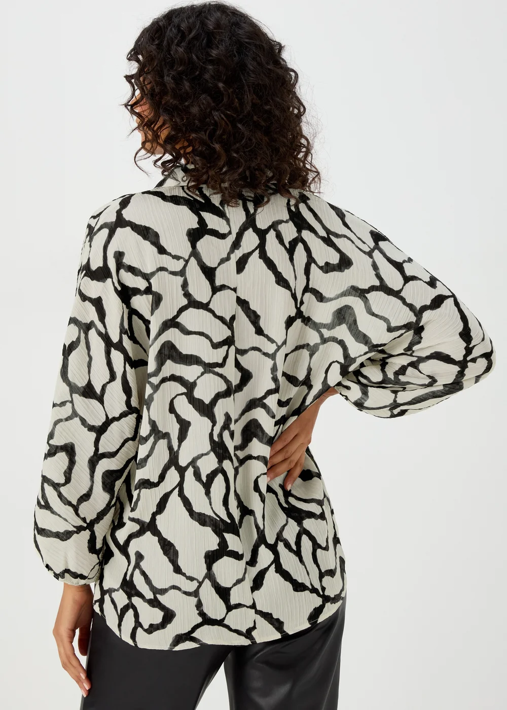 White Print Textured Balloon Sleeve Shirt - Size 8 Image 2