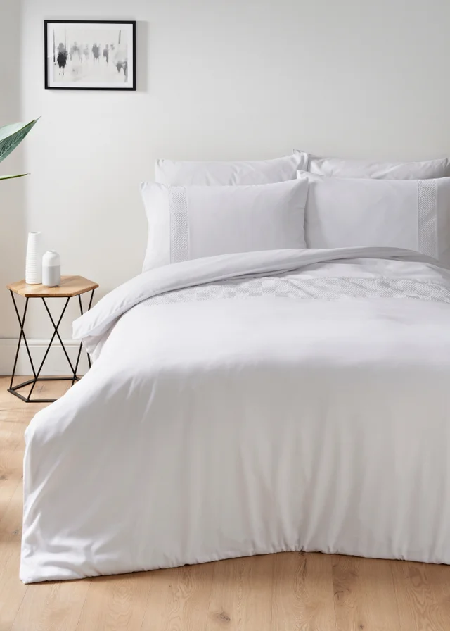 White Duvet Set