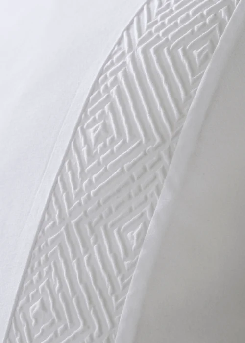 White Duvet Set - Single Image 2
