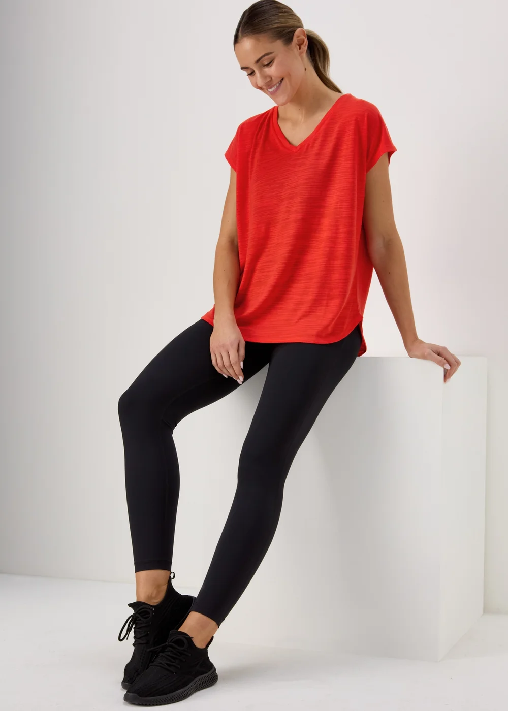 Souluxe Orange V-Neck T-Shirt - S Image 4