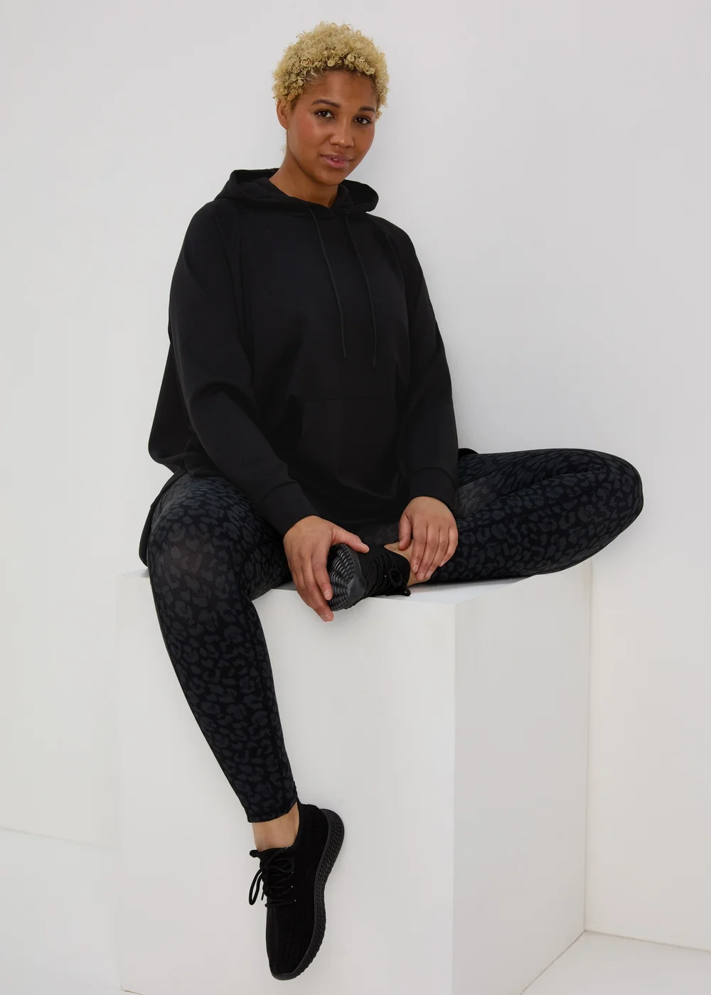 Souluxe Black Longline Hoodie - S Image 7