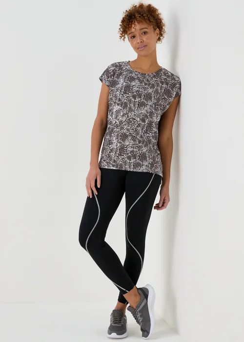 Souluxe Monochrome T-Shirt - Small Image 4