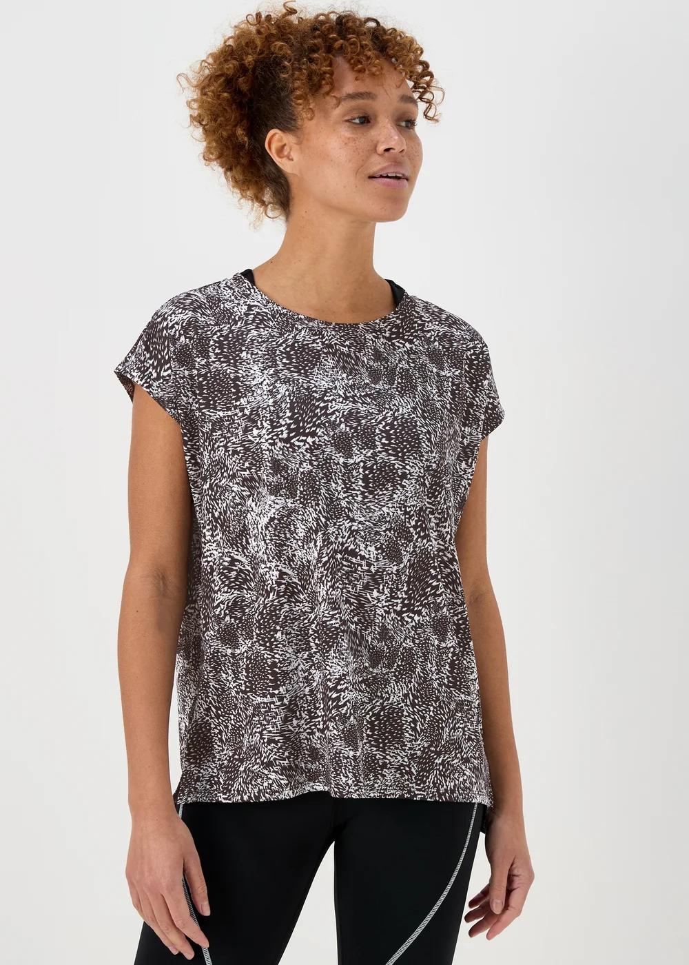 Souluxe Monochrome T-Shirt - Small Image 1