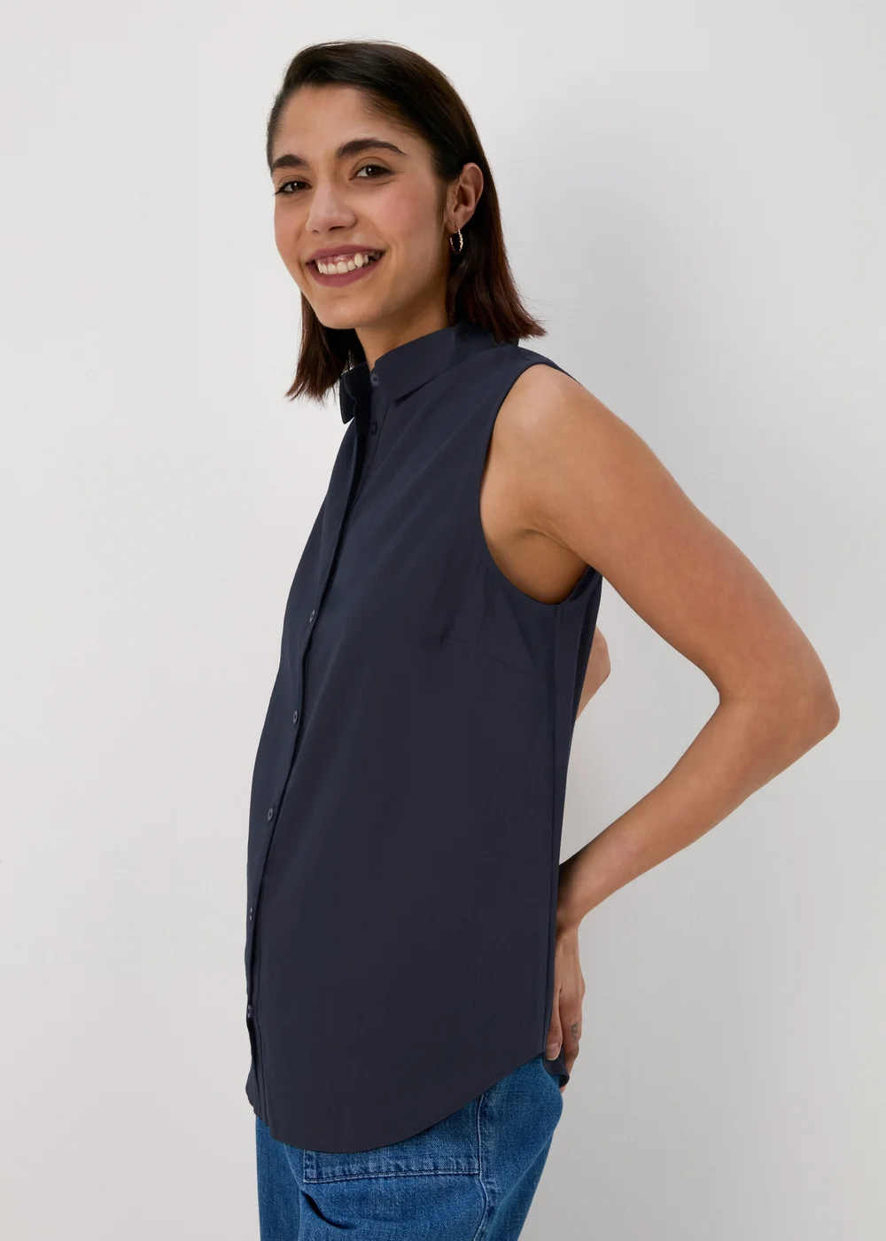 Navy Sleeveless Clipper Shirt - 8 Image 3
