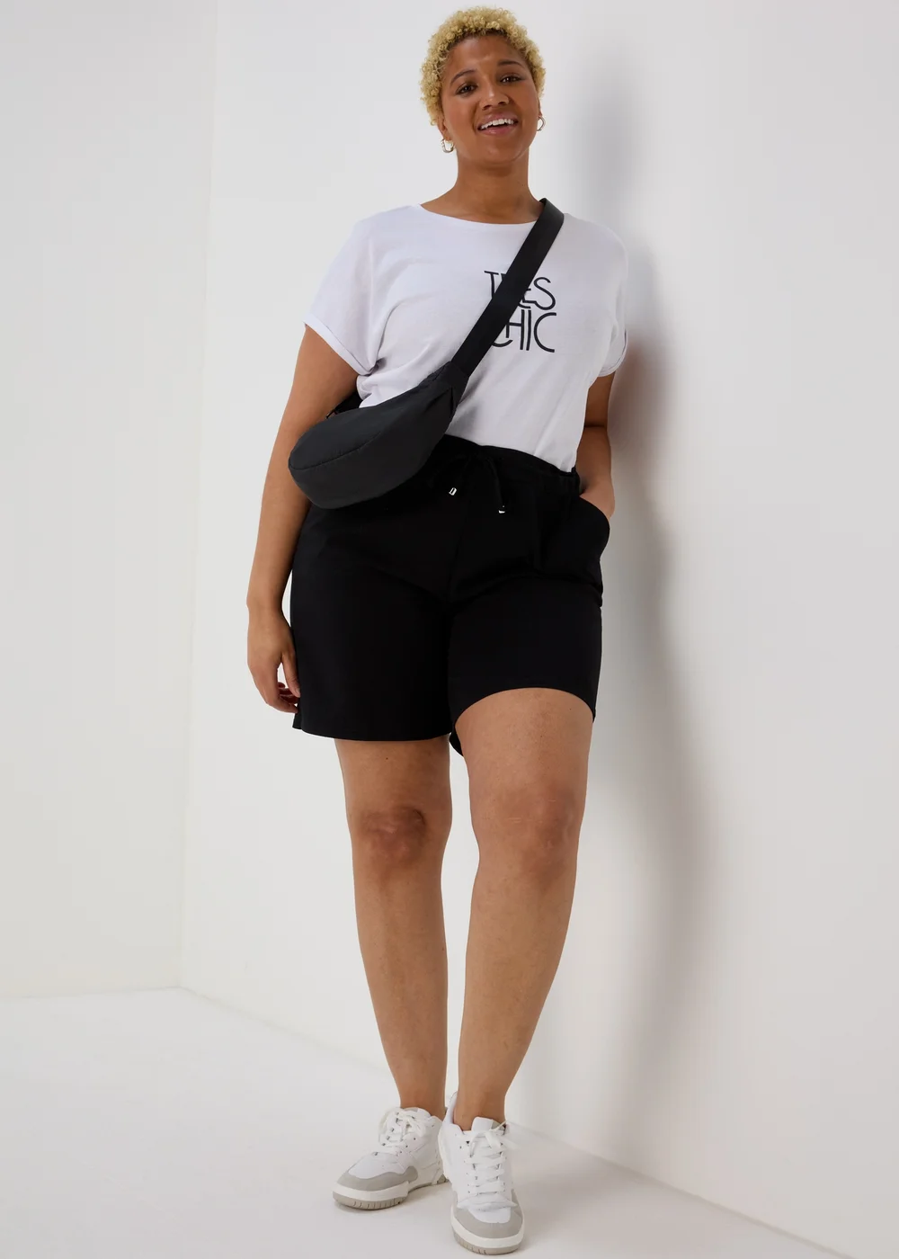 Black Shorts - 10 Image 6