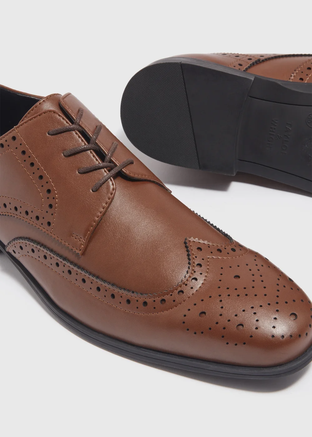 Tan Chisel Brogue Shoes - Size 6 Image 2