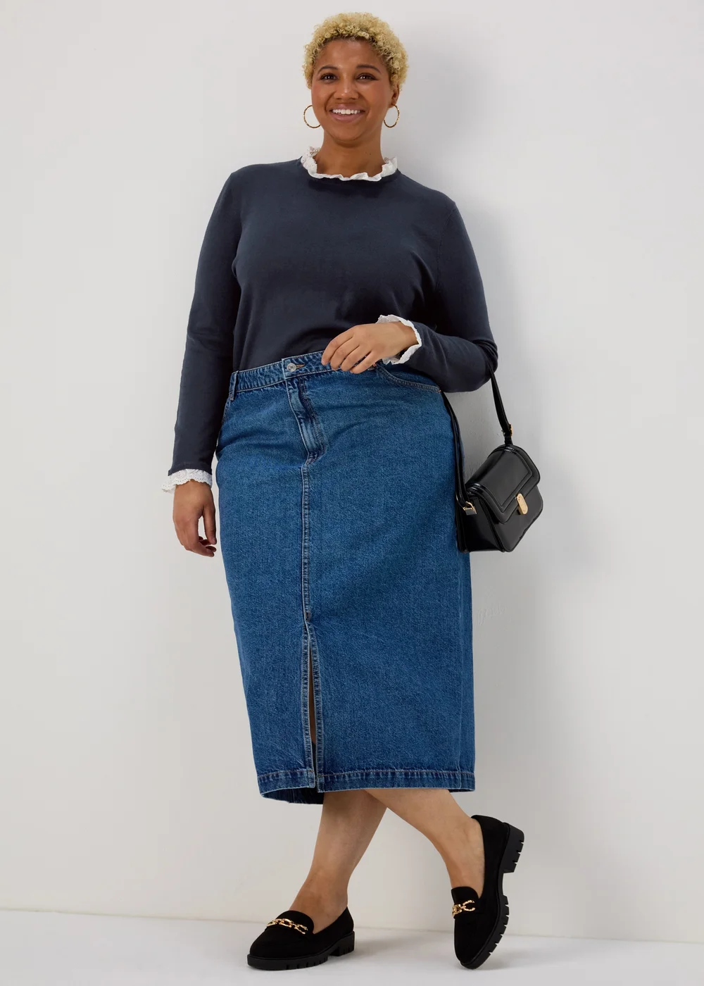 Navy Broderie 2 in 1 Top - 8 Image 4