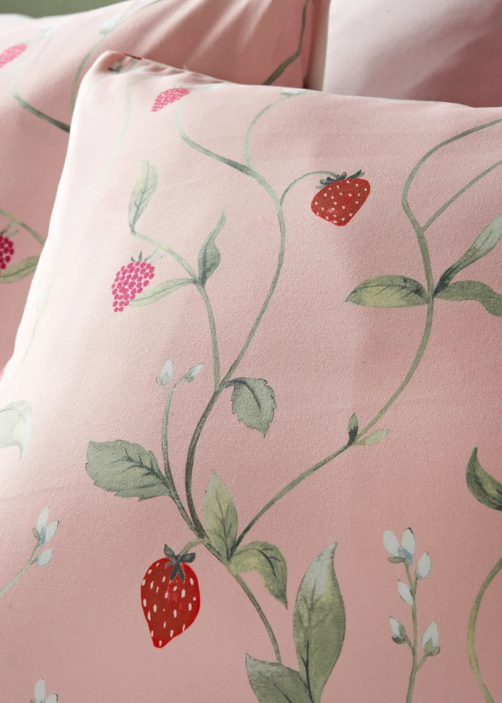 Pink Strawberry Duvet Set - Single Image 3
