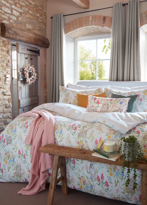 White Floral Rabbit Duvet Set - Single Image 4