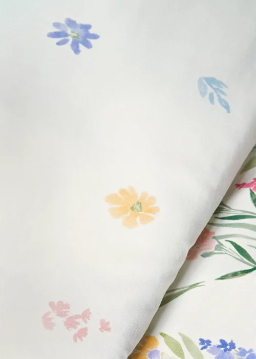 White Floral Rabbit Duvet Set - Single Image 3