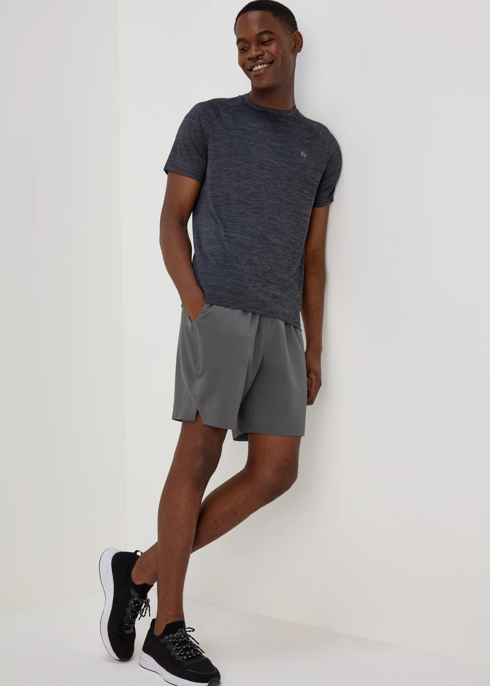 Souluxe Charcoal Shorts - XS Image 4