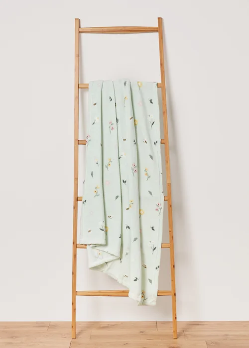 Green Bee Floral Throw (130cm x 150cm) Image 1