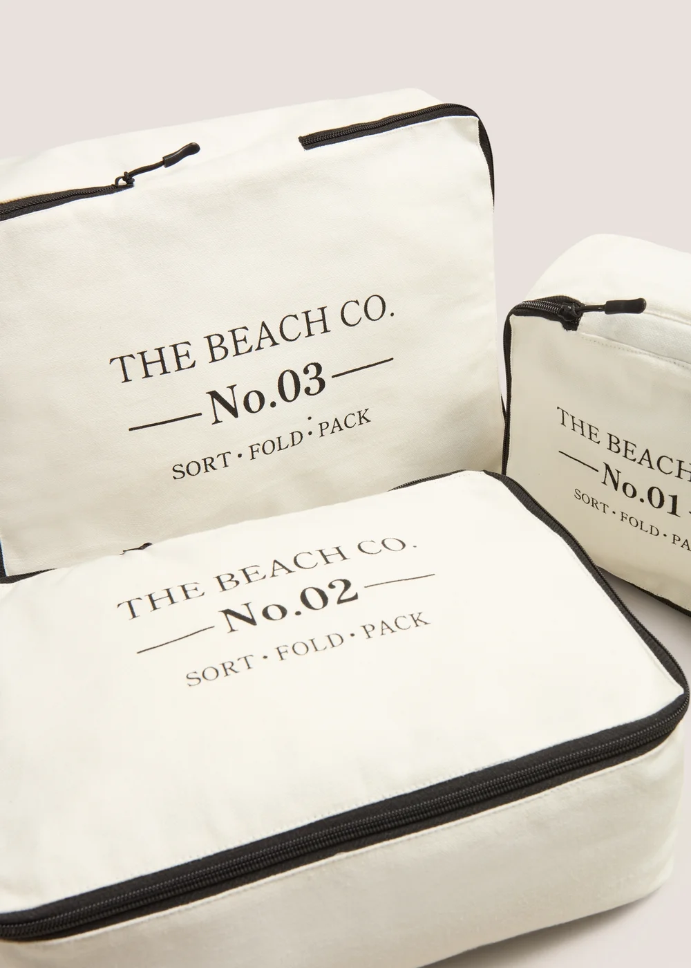 3 Pack Monochrome Packing Cubes Image 2