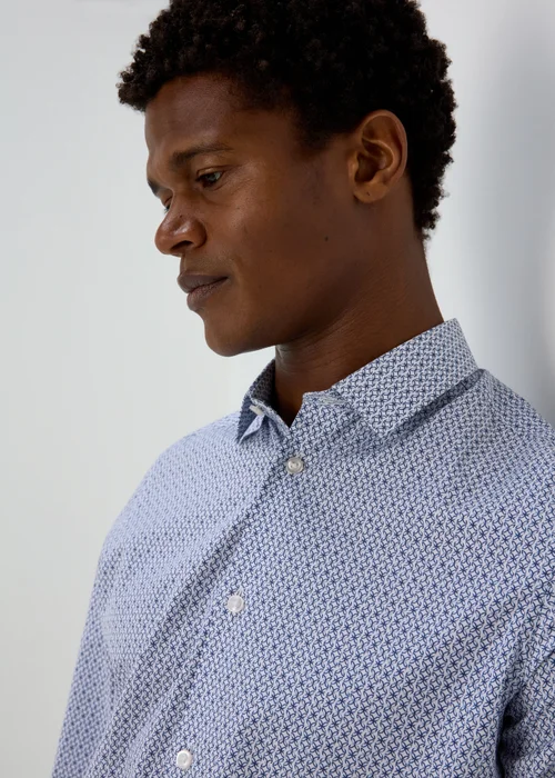 Taylor & Wright Blue Geo Leaf Print Slim Fit Shirt - Small Image 3