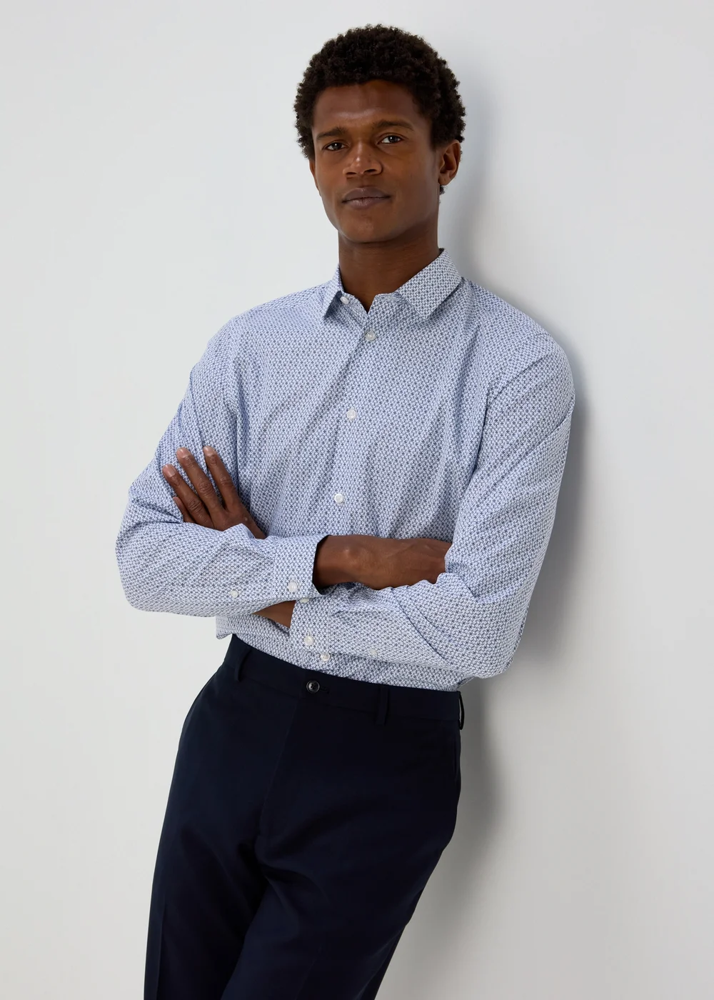 Taylor & Wright Blue Geo Leaf Print Slim Fit Shirt - Small Image 1