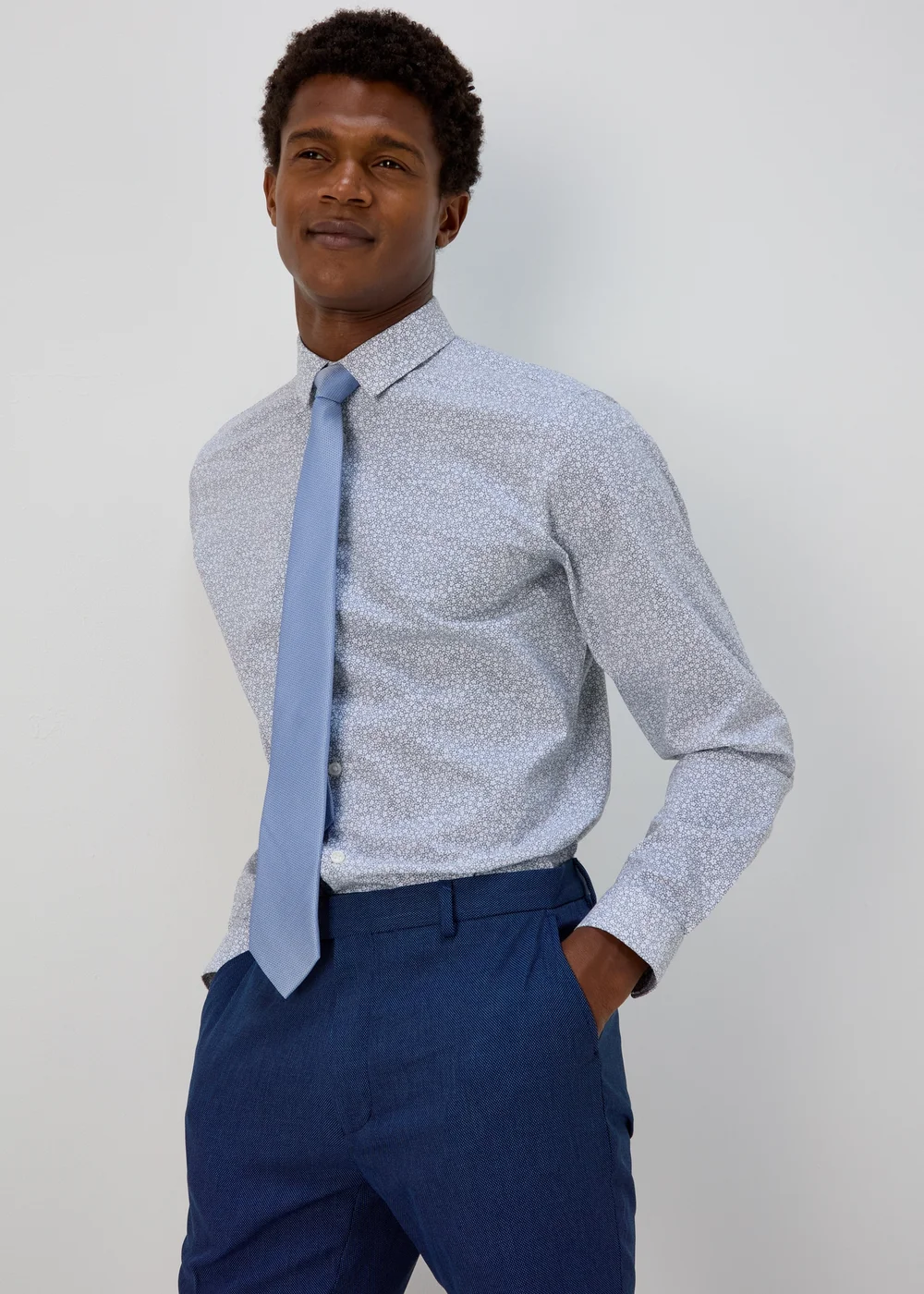 Taylor & Wright Grey Floral Slim Fit Shirt - Small Image 1
