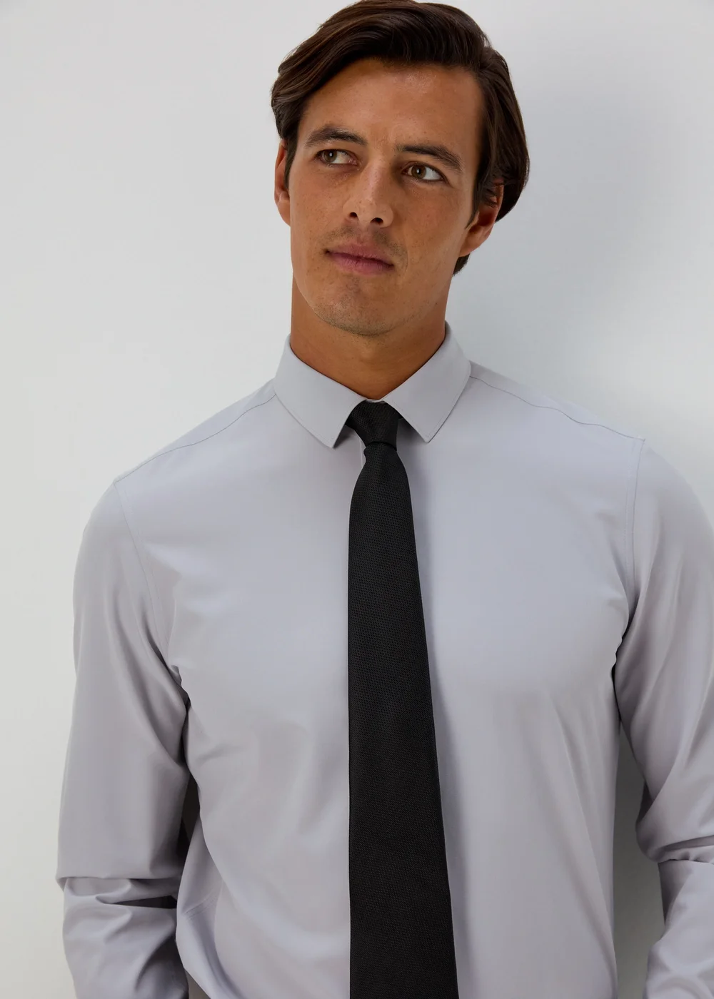 Taylor & Wright Grey Slim Fit 4 Way
Stretch Shirt - S Image 3