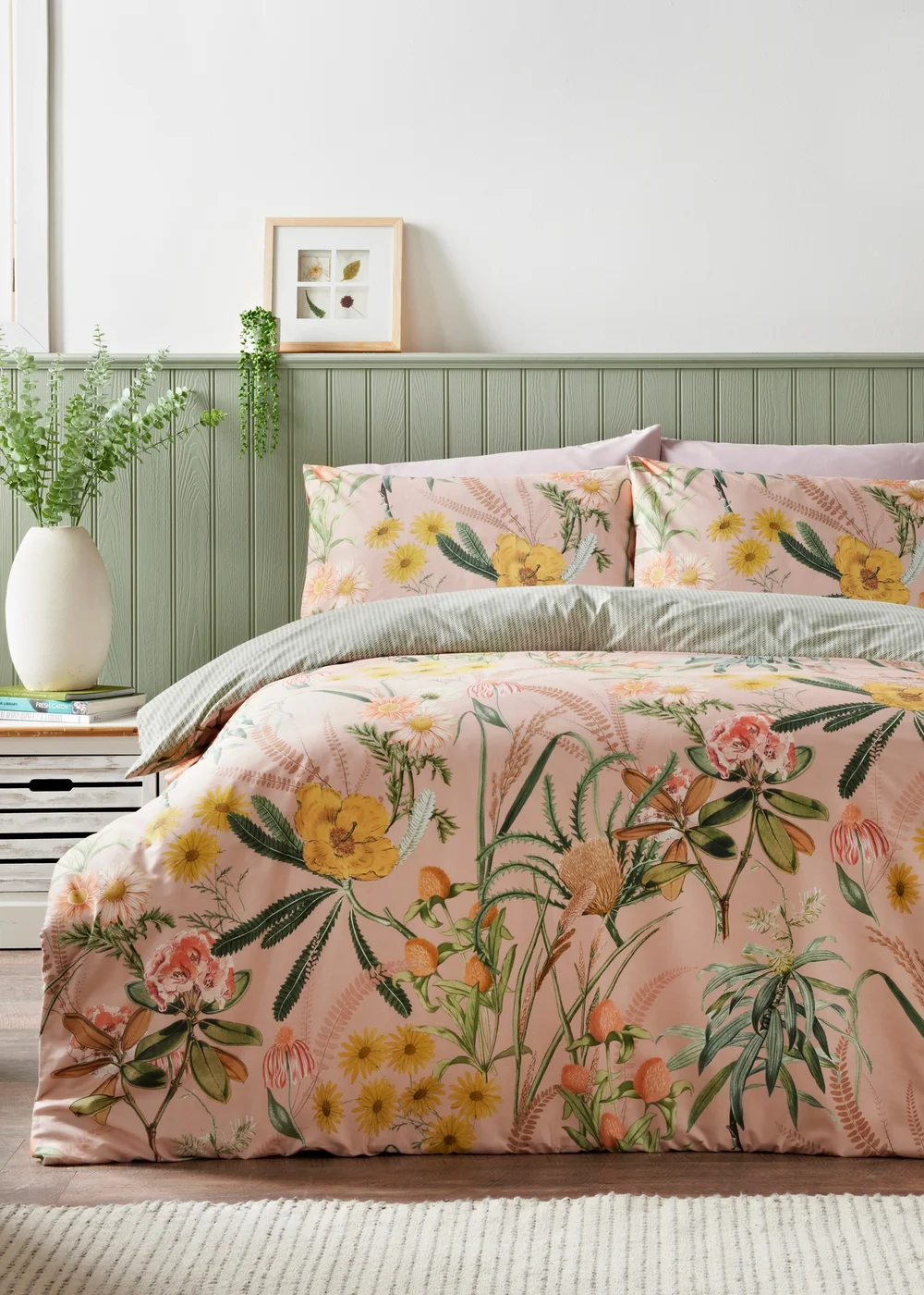 Pink Botanical Floral Duvet Set - Super king Image 1