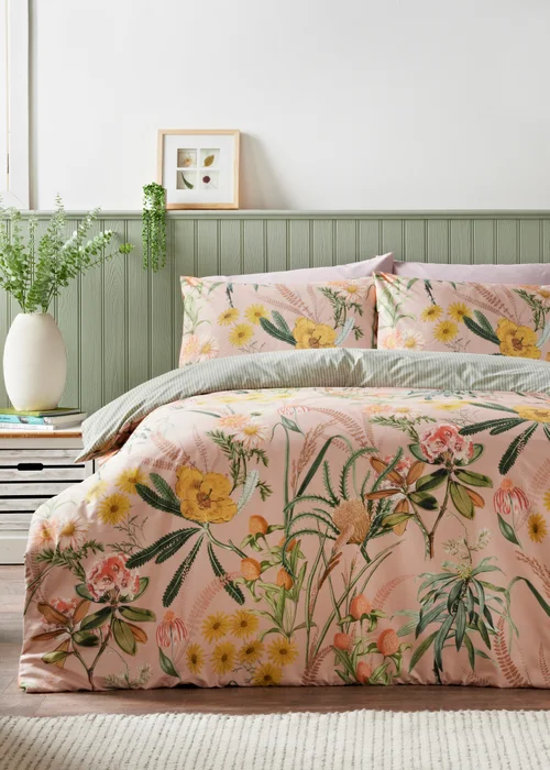 Pink Botanical Floral Duvet Set - Super king Image 1